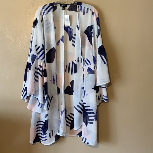 Torrid size 3/4 multicolored sheer open top with bell sleeves - Picture 5 of 6